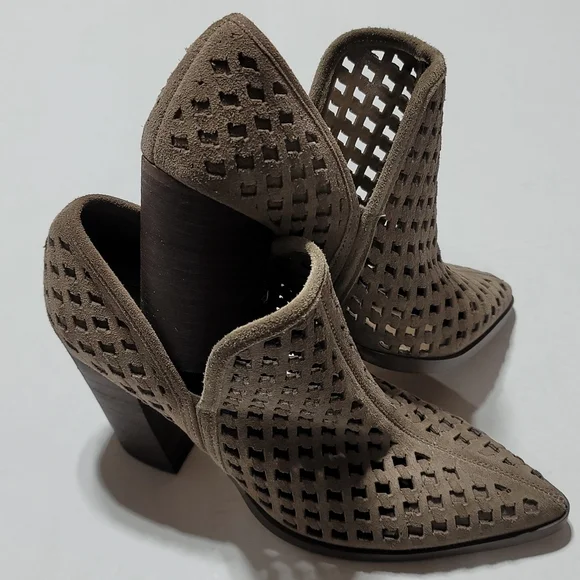 VINCE CAMUTO Brown Suede Ankle Boots Womens High Heel Booties Size 8M - Picture 5 of 16